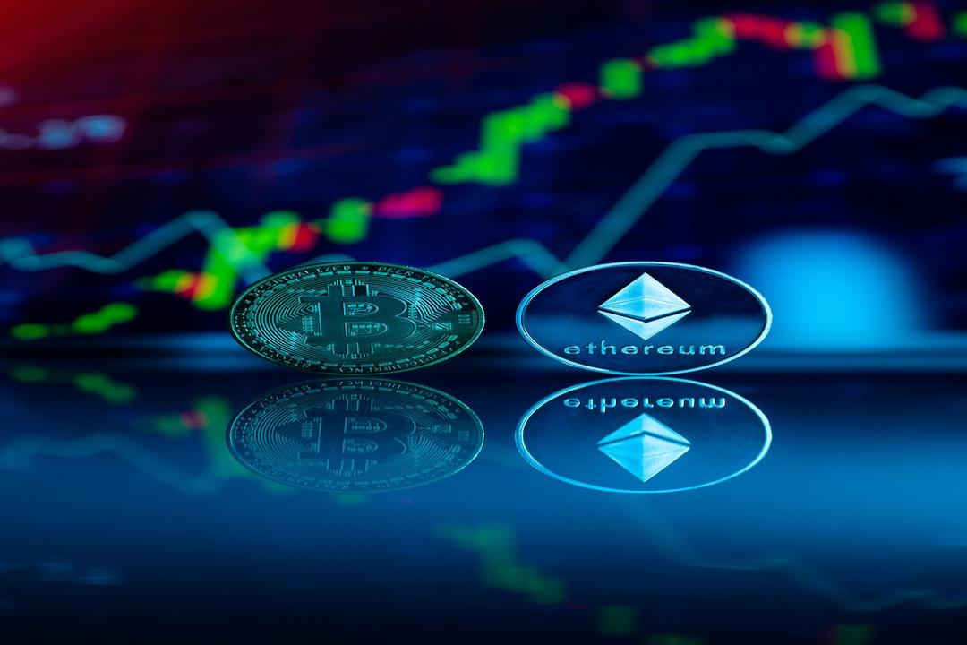 Bitcoin Holders Are Dumping Coins and Moving to Ethereum Is the Bull Run Coming to an End